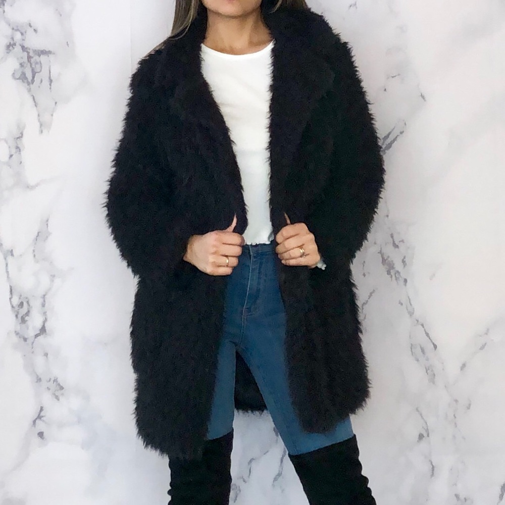 Last 1️⃣! Black Faux Fur Coat - Picture 3 of 5